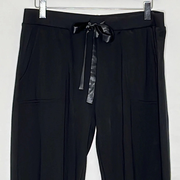 Flora Nikrooz Jogger Style Lounge Pants in Black - Size Large - Picture 2 of 6